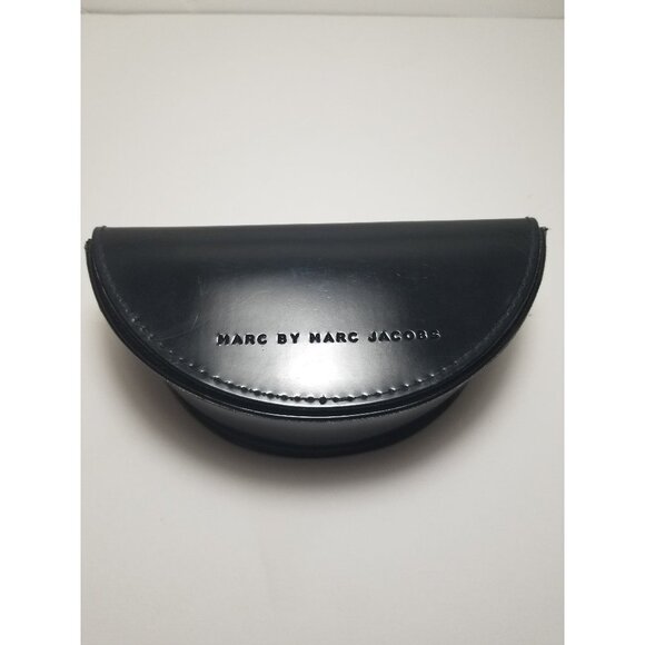 Marc By Marc Jacobs Accessories - Marc Jacobs sunglasses case black half circle